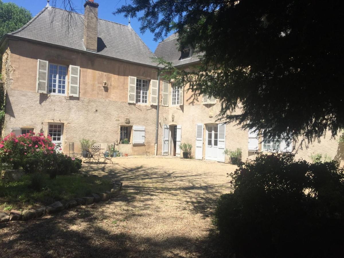 La Maison Des Gardes - Chambres D'Hotes クリュニー エクステリア 写真